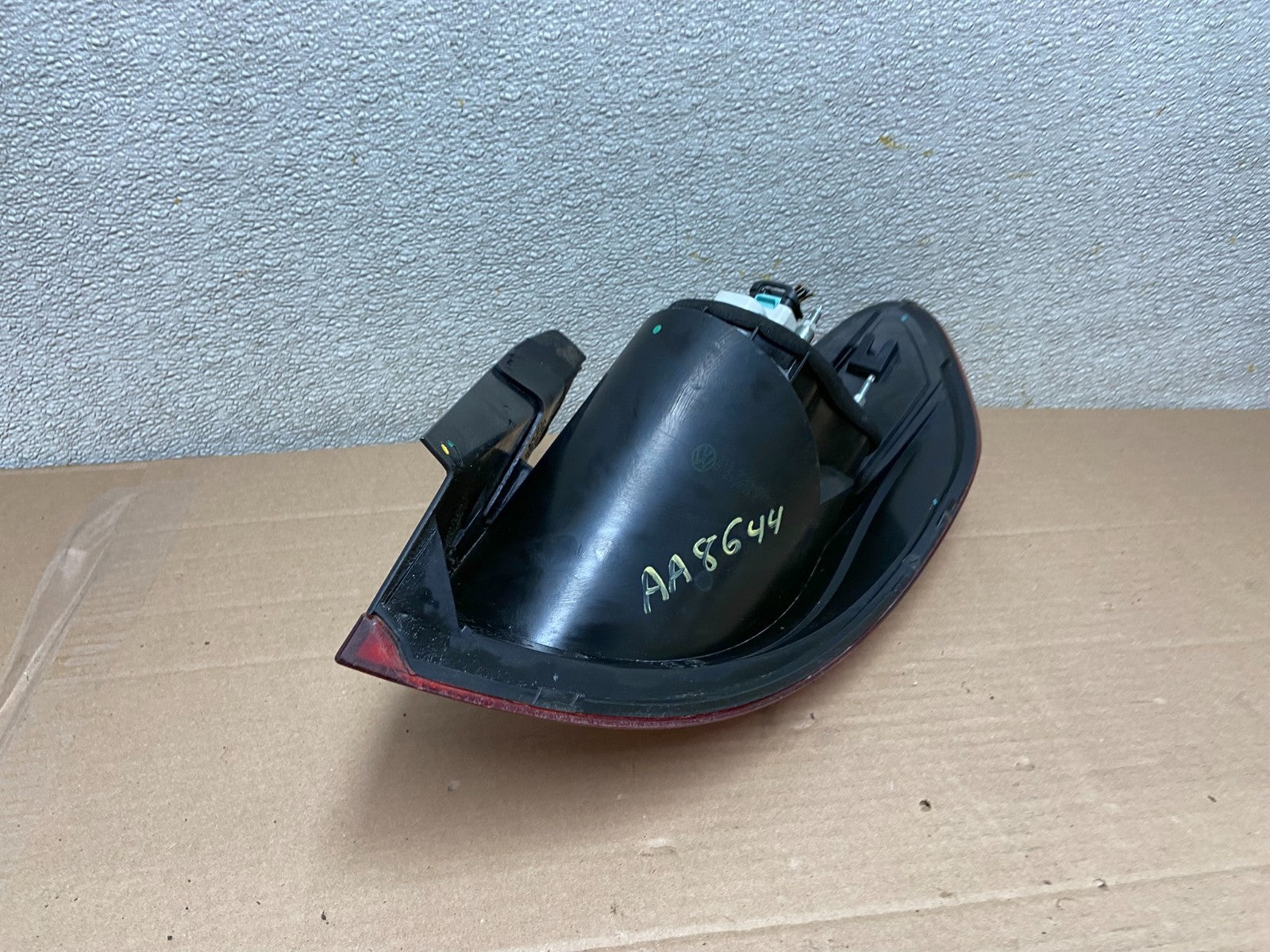 2009-2012 Volkswagen CC Left Driver LH Side Tail Light OEM AA8644 LK5