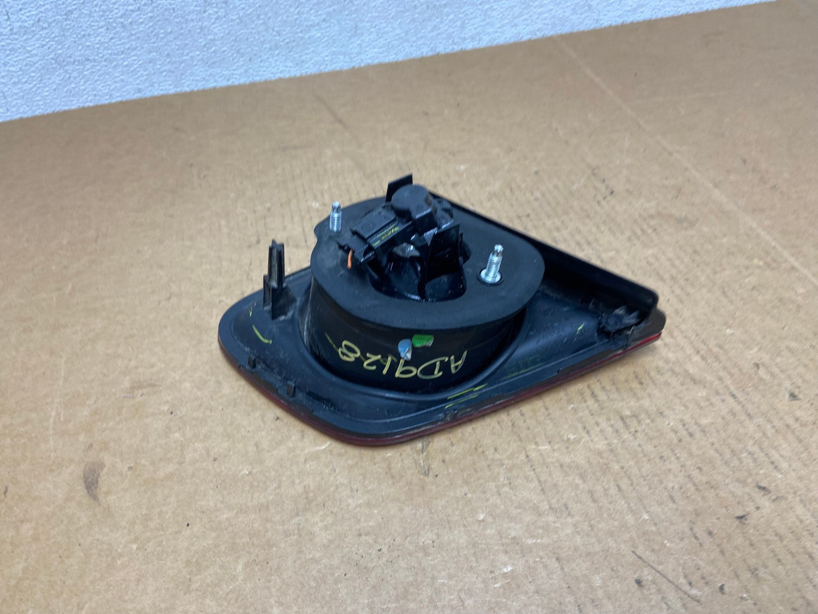2008-2010 Volkswagen Jetta Sedan Right Passenger Inner Tail Light AD9128 LK5