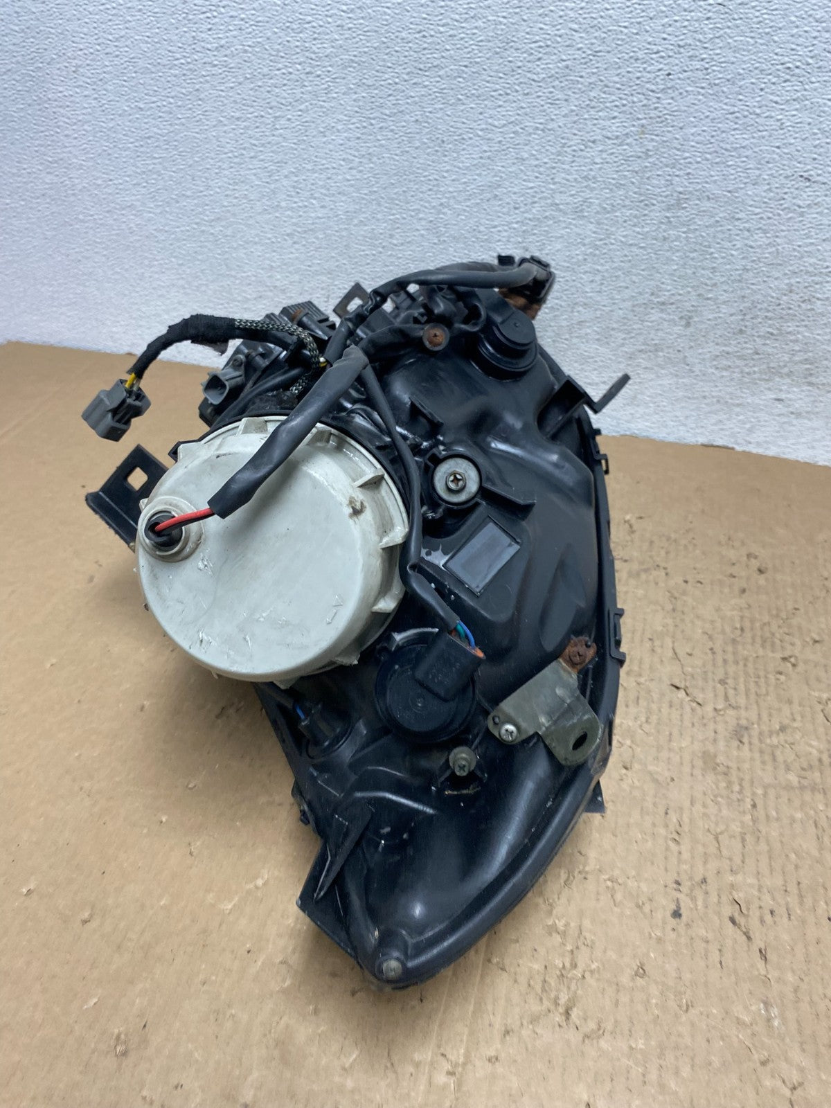2007 2008 Nissan Maxima Right Passenger RH Headlight Xenon AD8834 DW6