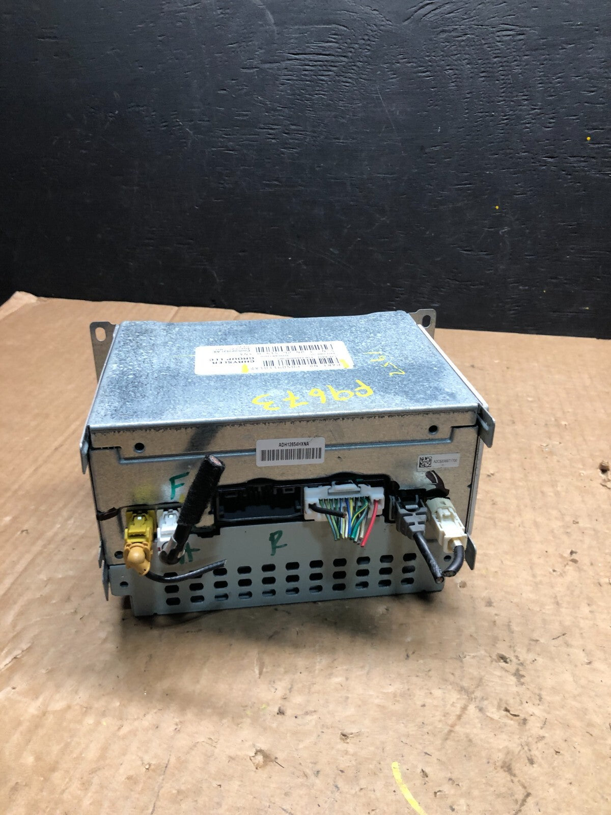2011 - 2012 Dodge Journey Radio Info Media CD Player Unit F9673 DG13