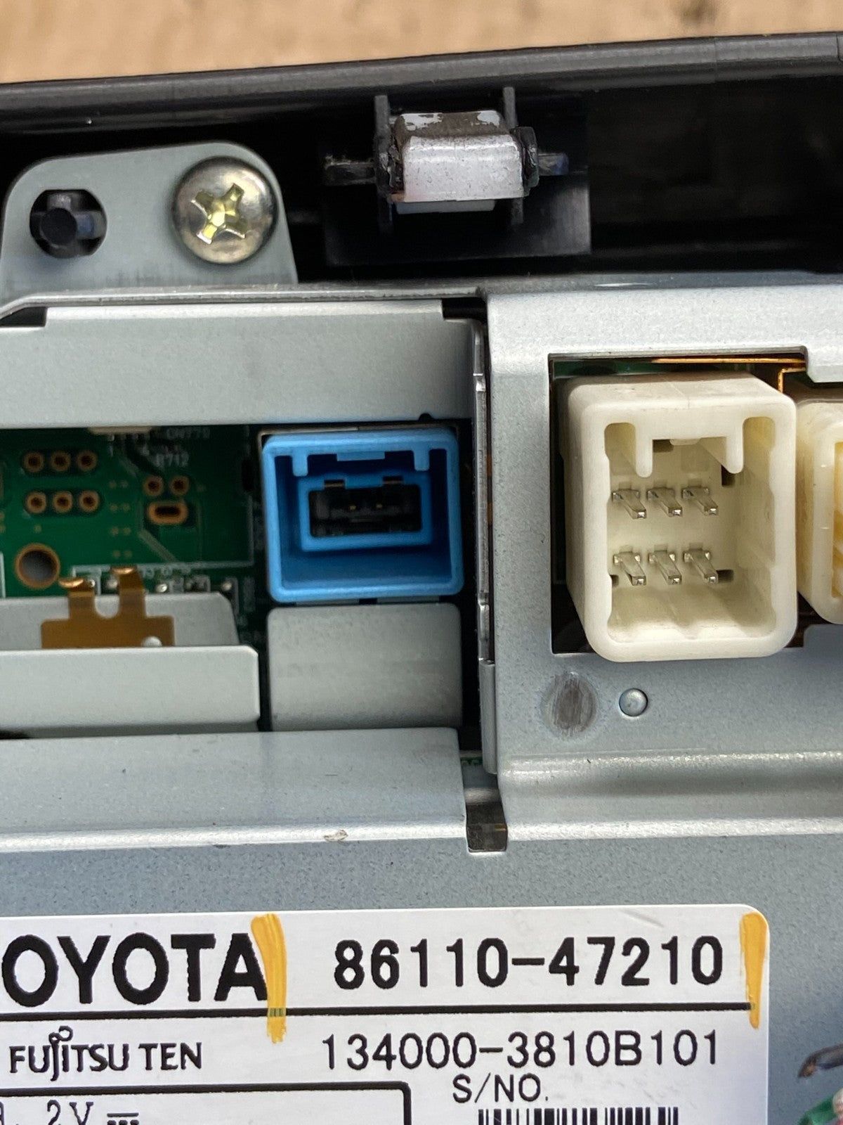 2006 to 2009 Toyota Prius Radio Stereo Receiver Screen Display AD6838 DG6
