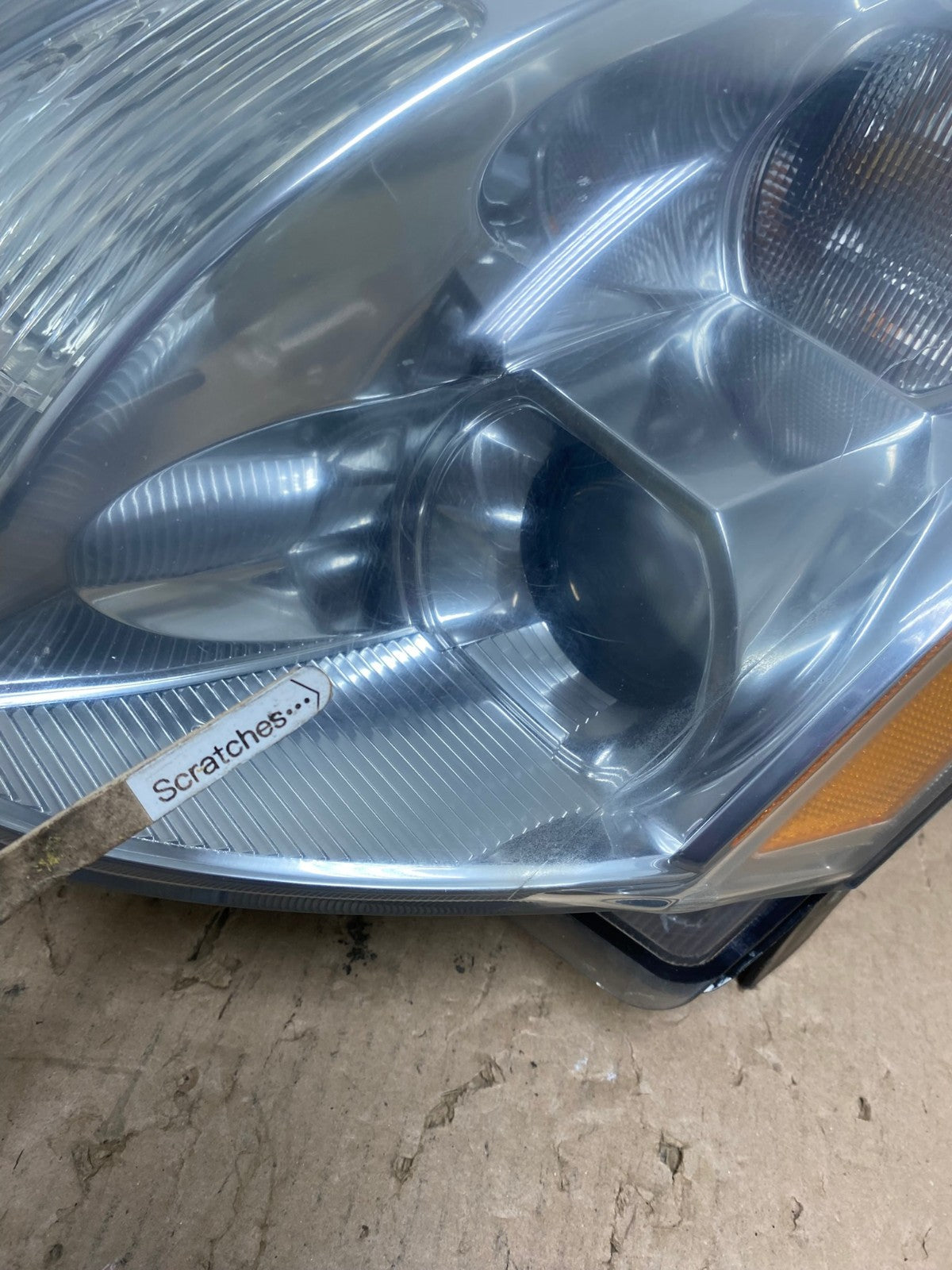 2004 to 2006 Nissan Maxima Left Driver Side Headlight Hid Xenon AE8805 LK3