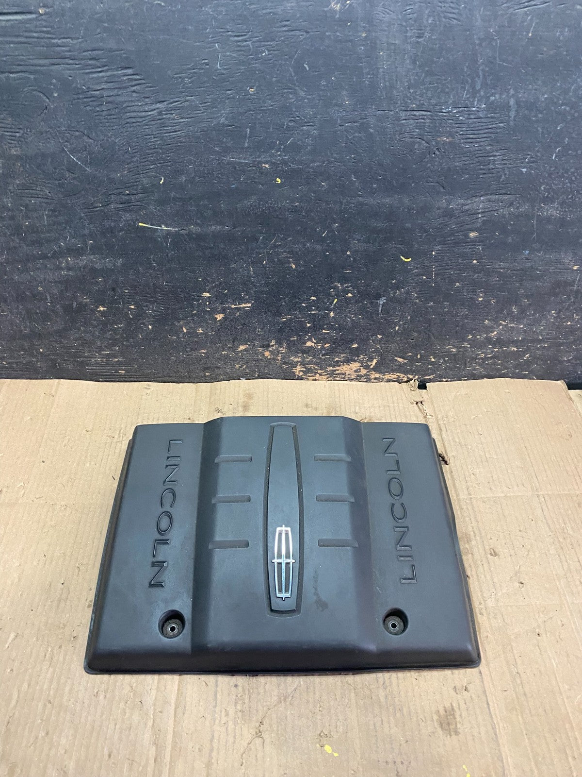 2007 to 2014 Lincoln Navigator 5.4L V8 Engine Motor Cover w4869 DG0