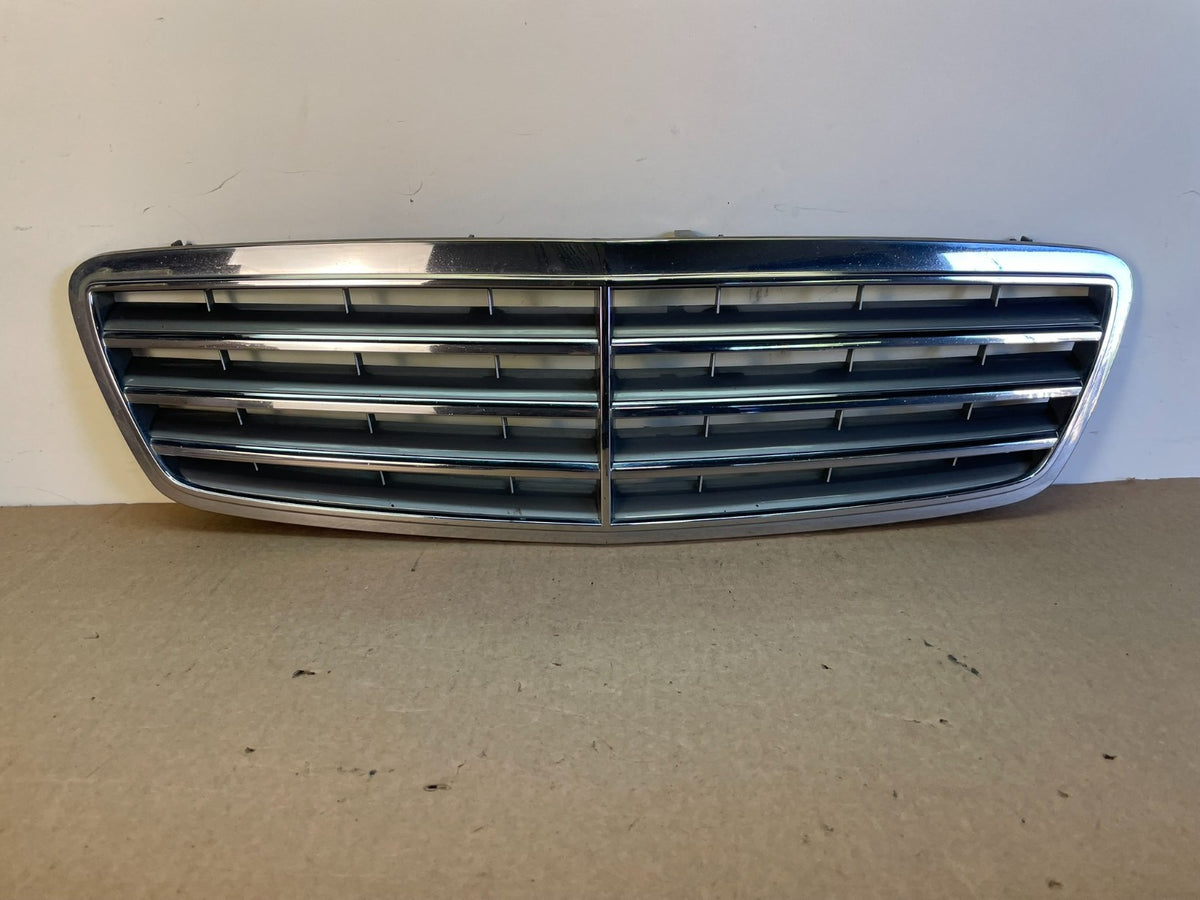 2005-2007 Mercedes W203 C230 C320 C350 Front Upper Grill Grille AH0327 DG0