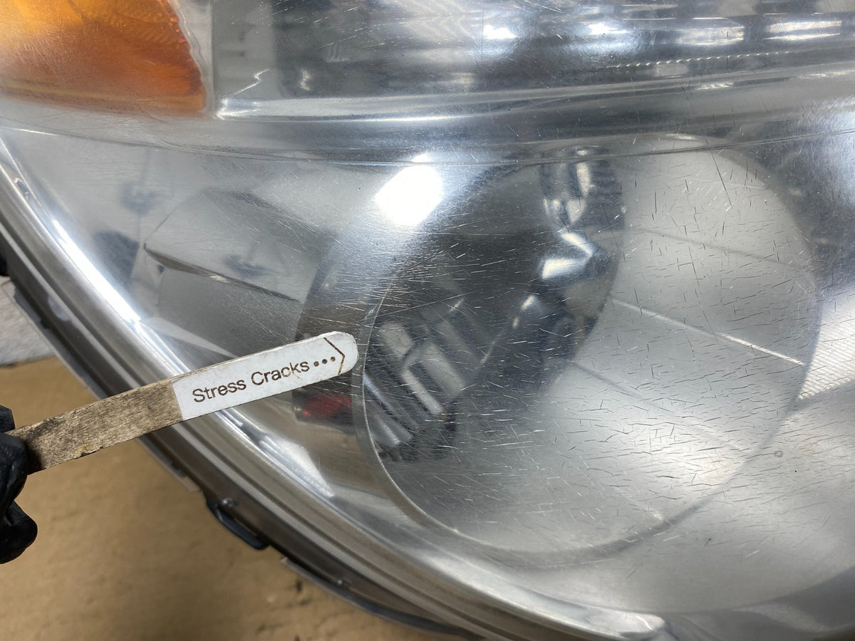 2010 - 2015 Chevrolet Equinox Halogen Headlight Right Passenger Side AH7844 DW4