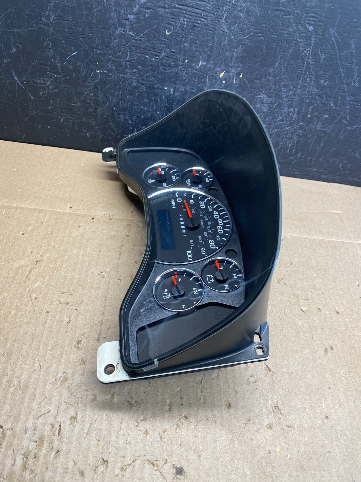 2013 to 2017 Chevrolet Express Speedometer Cluster Gauge AC6686 DG2