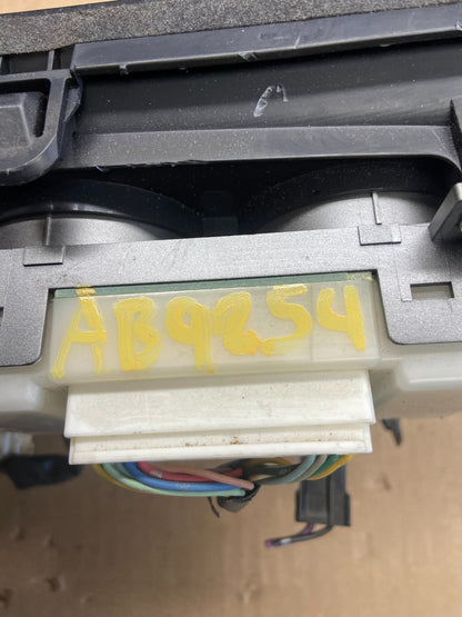 2011 to 2015 Nissan Rogue Heater Temperature AC Climate Control OEM AB9254 DG5