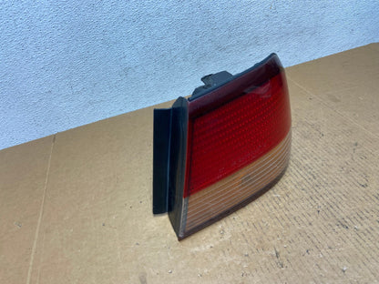 1997 1998 1999 Nissan Maxima Right Passenger RH Side Tail light AE0573 LK2