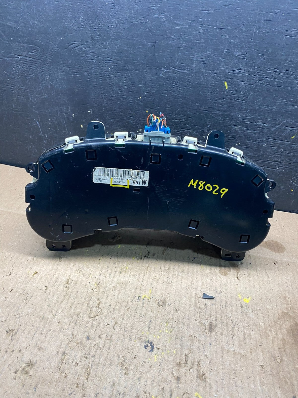 2002 to 2005 Chevrolet Trailblazer Speedometer Cluster Gauge M8029 PS4