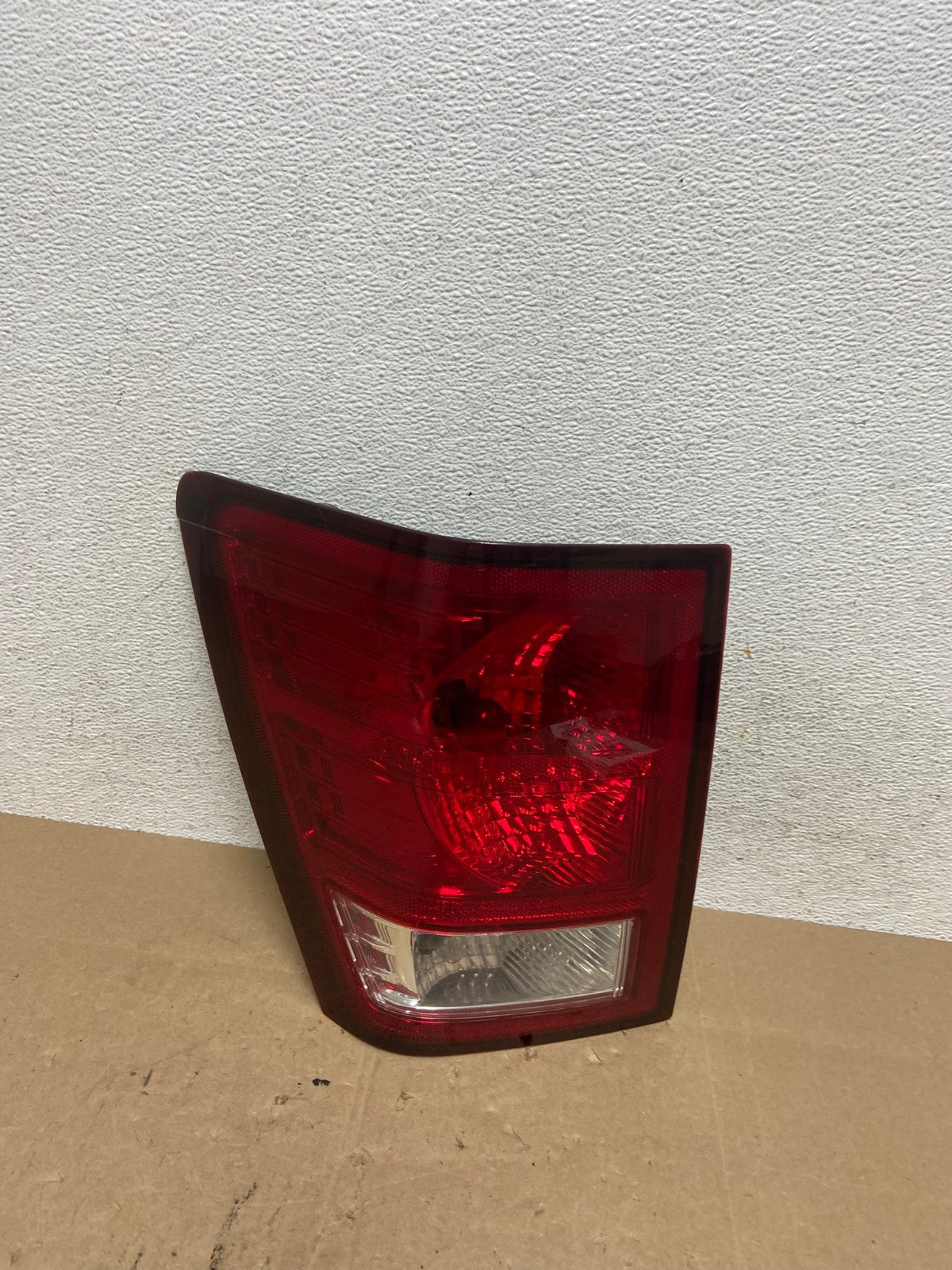 2007 2008 2009 2010 Jeep Grand Cherokee Left Driver Lh Tail Light AE6097 LK0