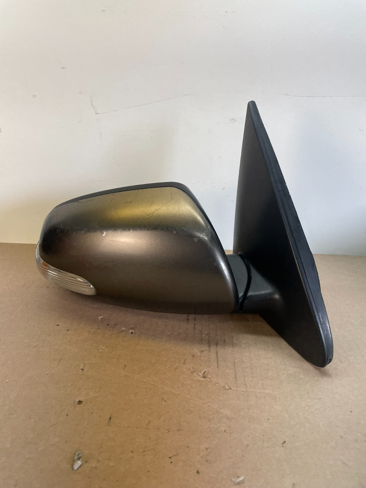 2010 to 2013 Kia Forte Sedan Right View Turn Signal Mirror AG2542 MS0