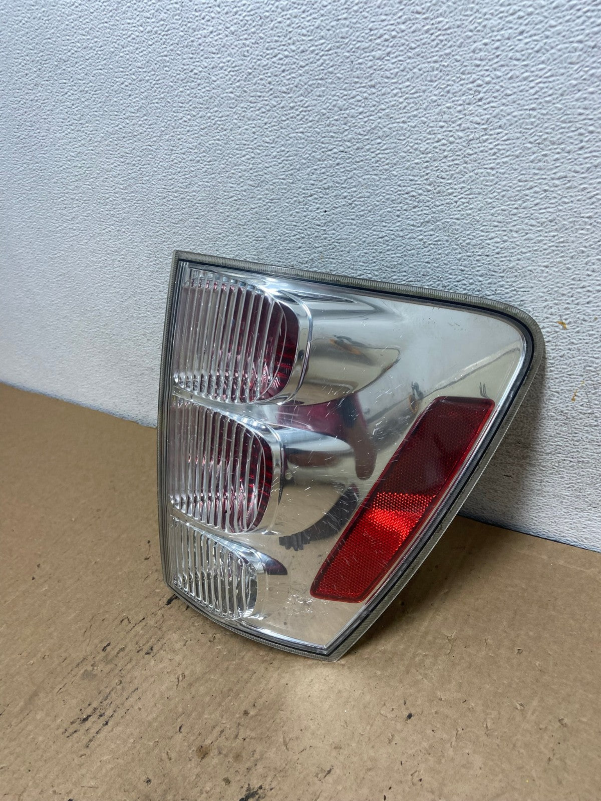 2005 to 2008 Chevrolet Equinox Right Passenger Rh Side Tail Light AG2381 LK1