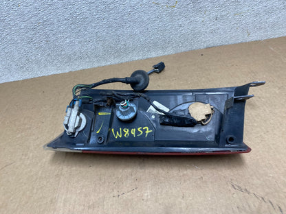2001 2002 Chevrolet Express 1500 2500 3500 Right Passenger Tail Light W8457 DW9