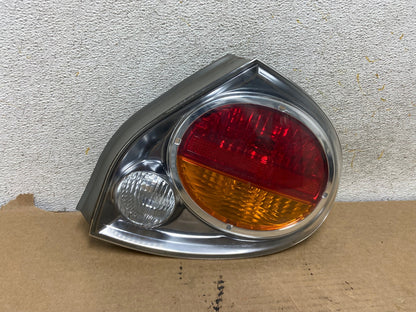 2002 2003 Nissan Maxima Right Passenger RH Side Tail Light AH7809 LK0