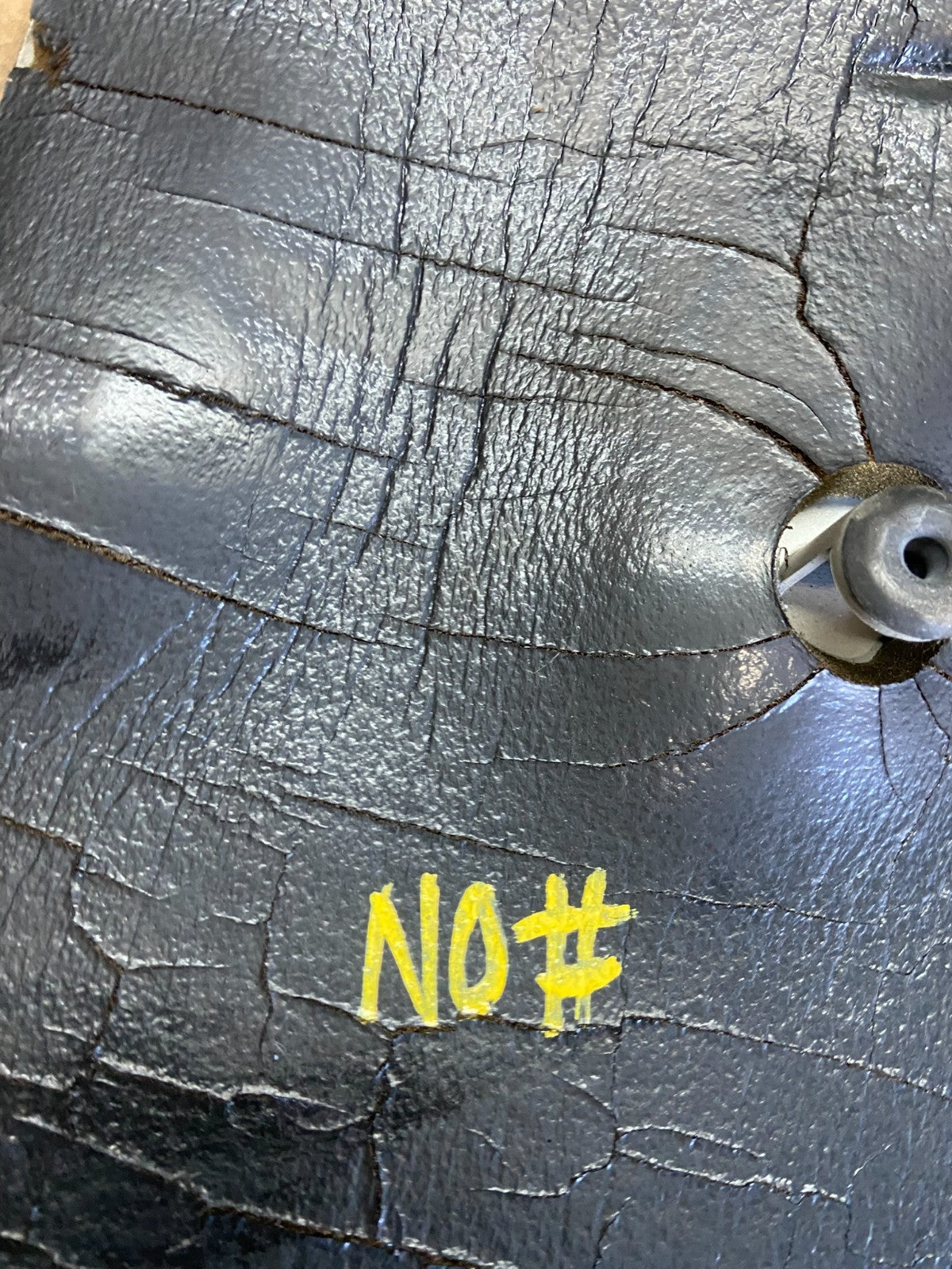 2001 to 2004 Cadillac Deville Seville Northstar Engine Motor Cover R7109 DG8