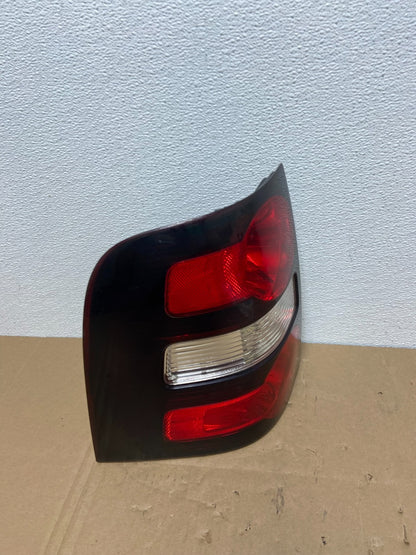 2006 to 2010 Ford Explorer Left Driver Lh Side Tail light OEM AB6793 DW2