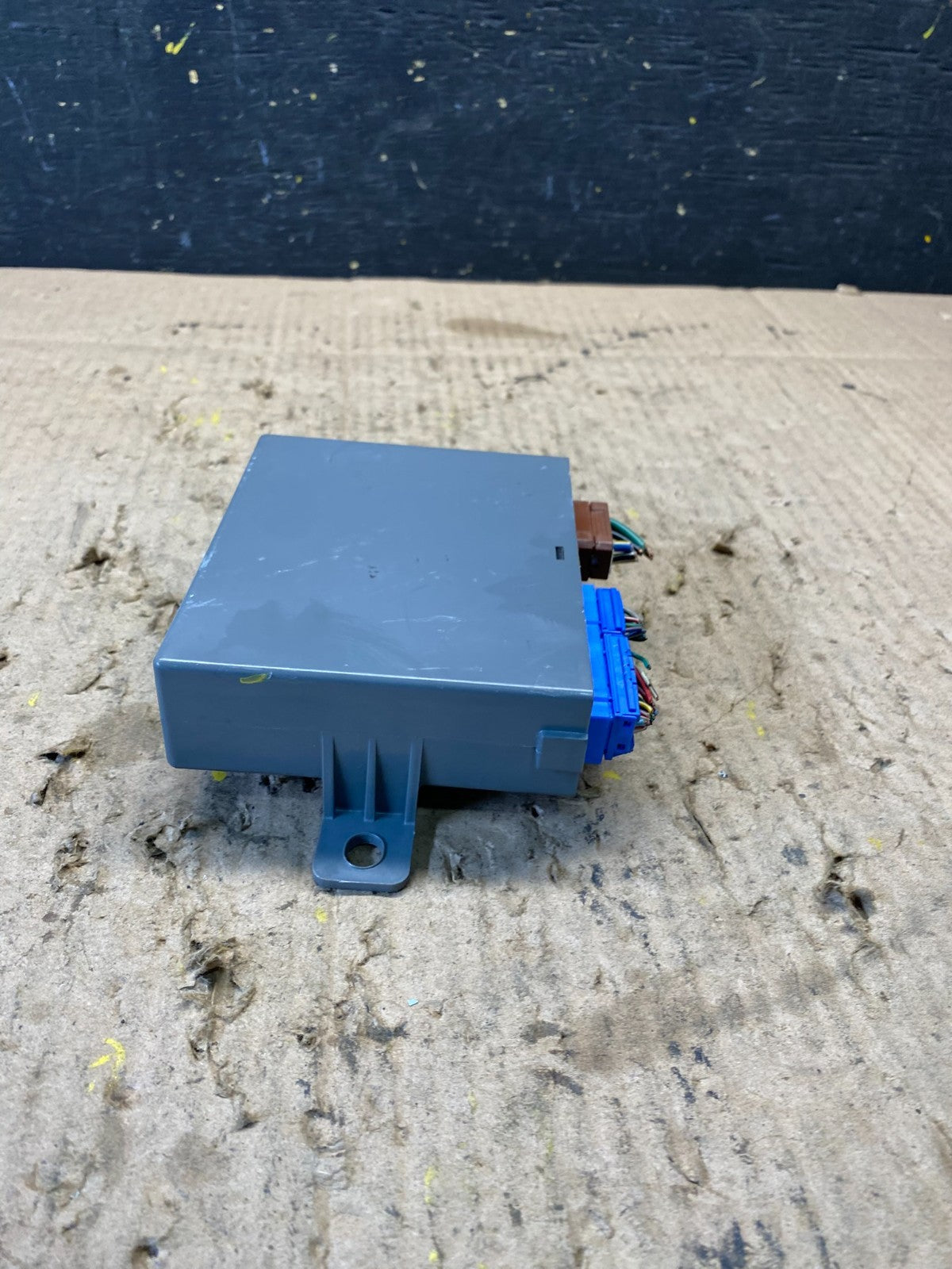 2005 - 2007 Honda Odyssey Rear Left Driver Sliding Door Module P7938 DG3