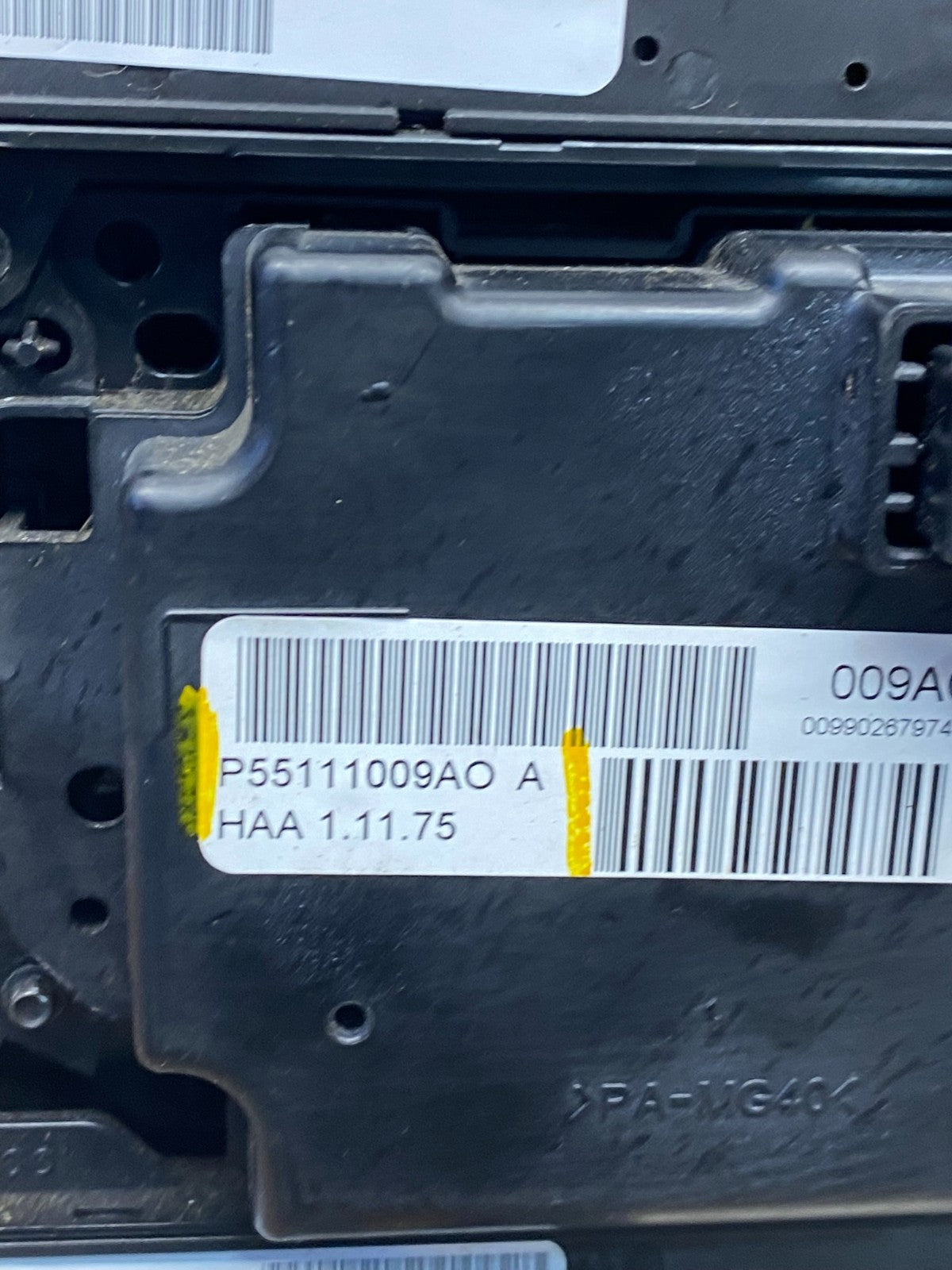 2005 2006 2007 Jeep Commander Grand Cherokee A/C Climate Control Bezel P7737 DG7