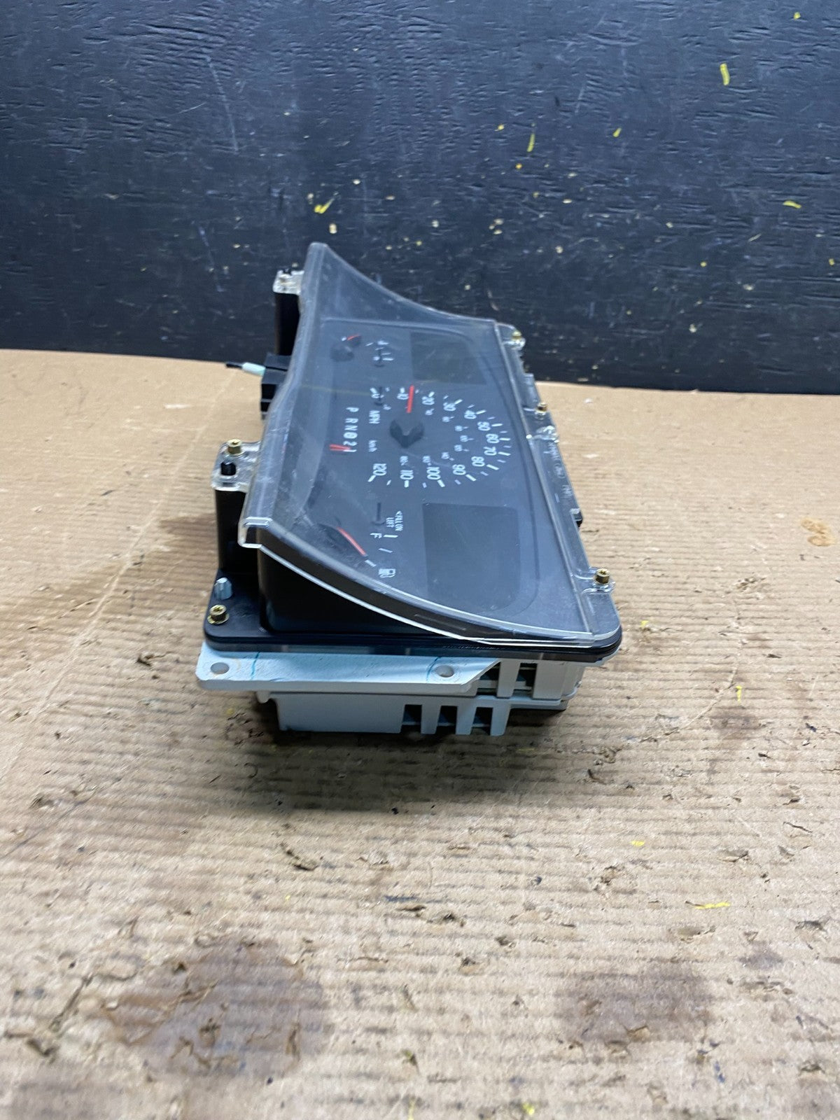 1998 to 2002 Lincoln Town Car Speedometer Gauge Cluster r2700 DG3