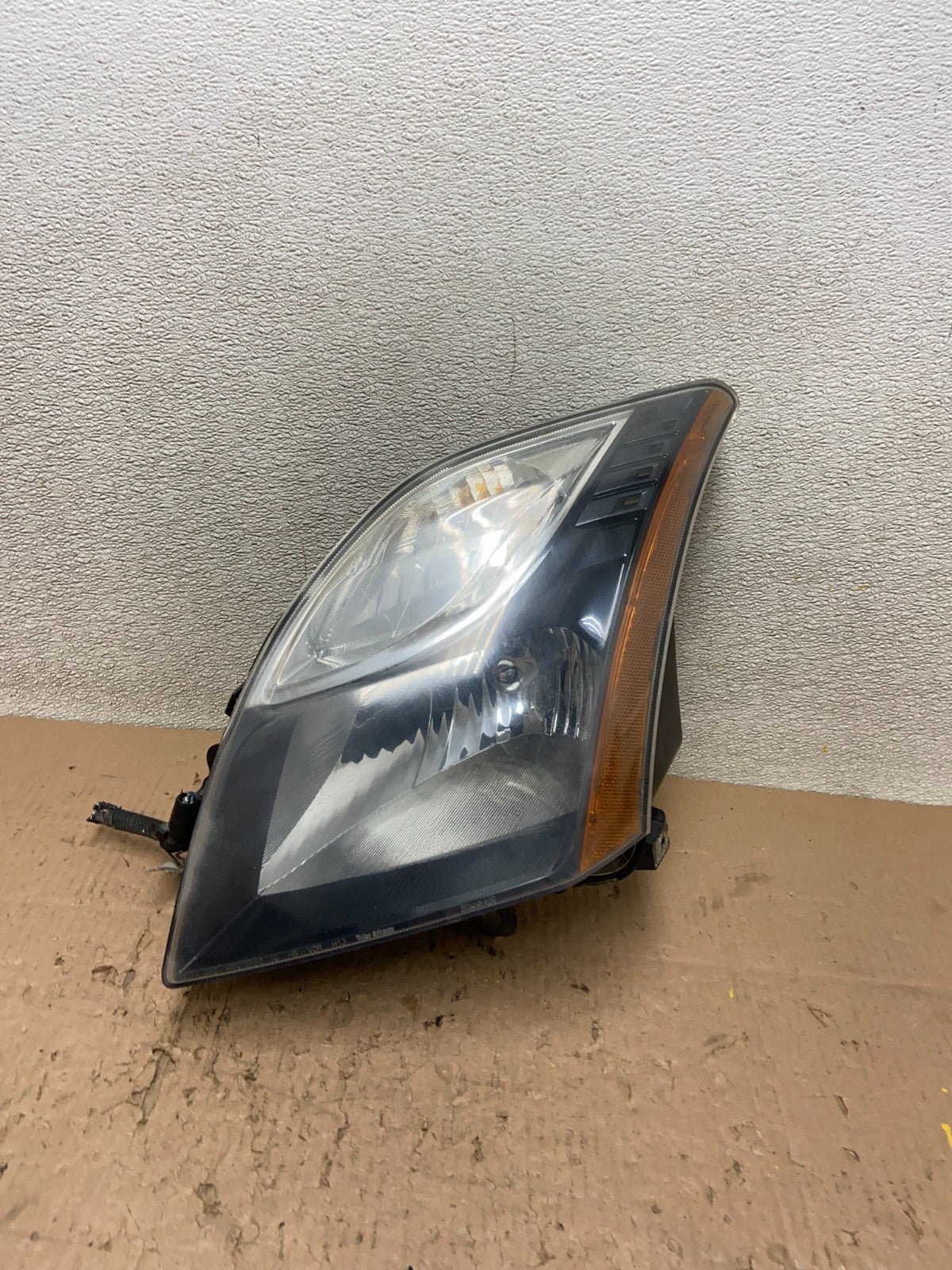 2010 - 2012 Nissan Sentra Halogen Left Driver LH Side Black Headlight Y0424 GD0
