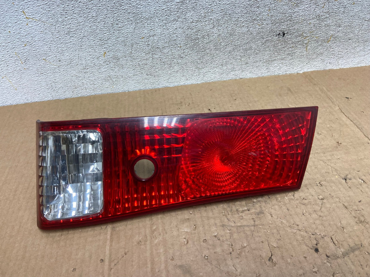 2000-2001 Toyota Camry Tail Light Right Passenger Rh Side Inner AI5576 LK0