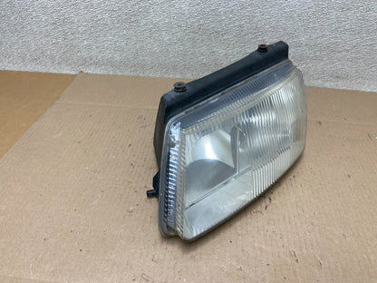 1998 to 2001 Volkswagen Passat Left Driver LH Side Headlight OEM Z3927 DW2
