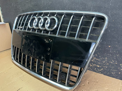 2010 to 2015 Audi Q7 Front Upper Grill Grille  OEM AA8926 DG2