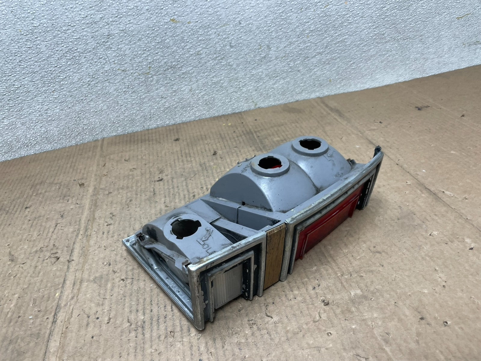 1986-1989 Oldsmobile Cutlass Cruiser Left Driver Side Tail Light AA65626