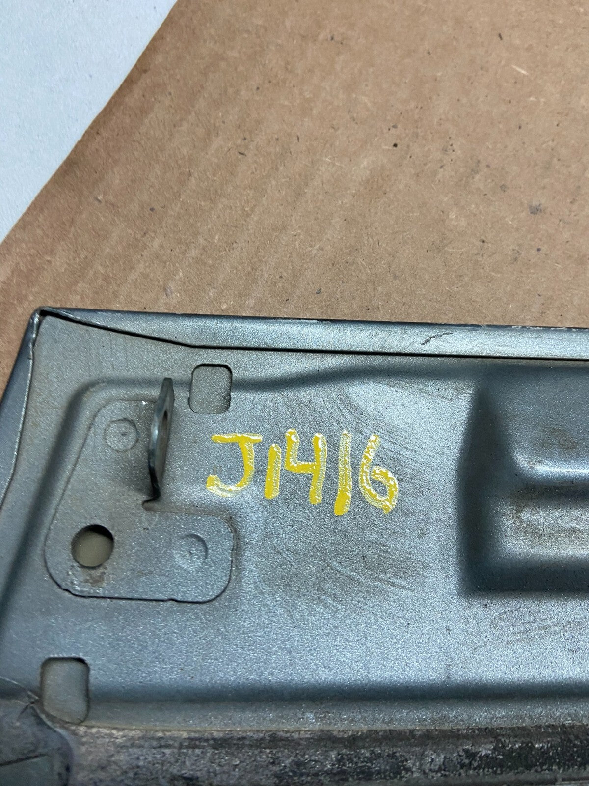 2005 to 2010 Honda Odyssey Right Side Rail Cover Quarter Trim Molding J14169