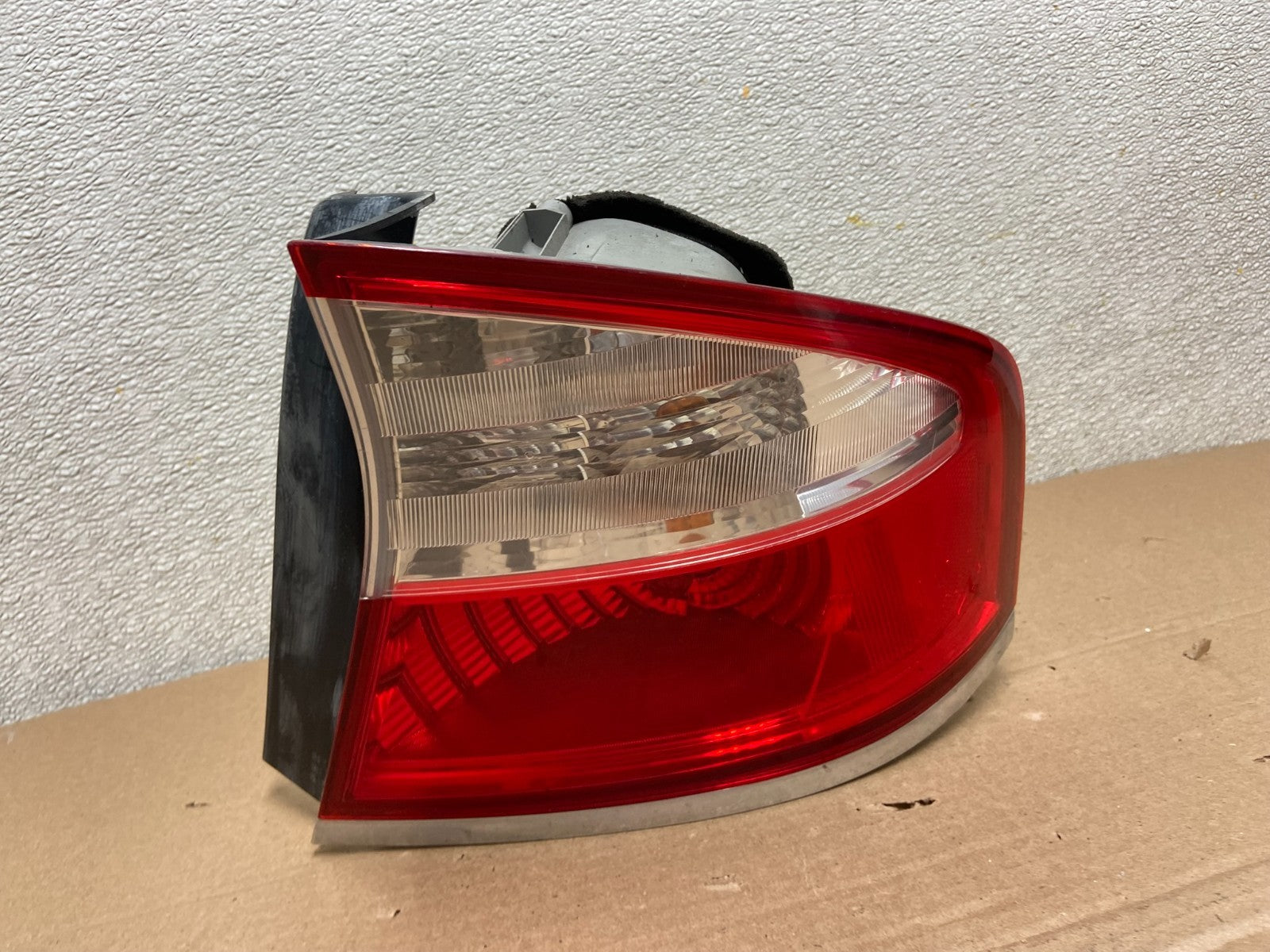 2008 to 2009 Subaru Legacy Right Passenger RH Side Tail Light OEM AB1294 LK0