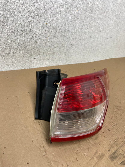 2013 to 2016 Ford Escape Right Passenger RH Side Tail Light AD7821 LK2