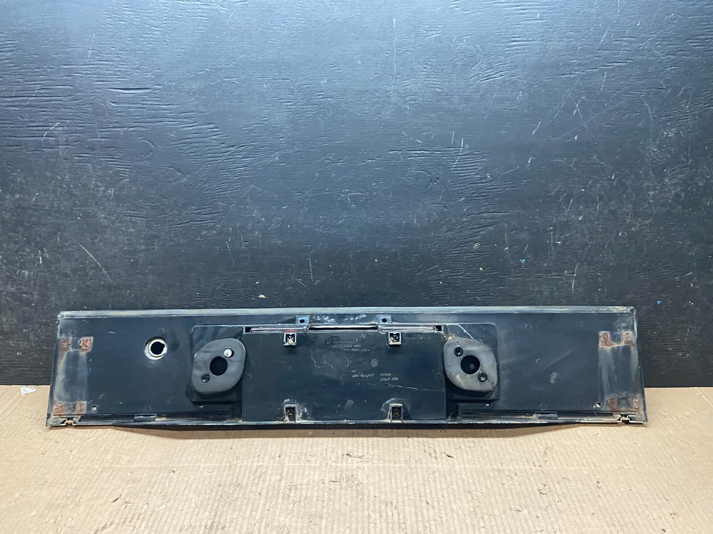 1989 - 1991 Plymouth Acclaim Center Tail Panel Finish Trunk License Plate i35993