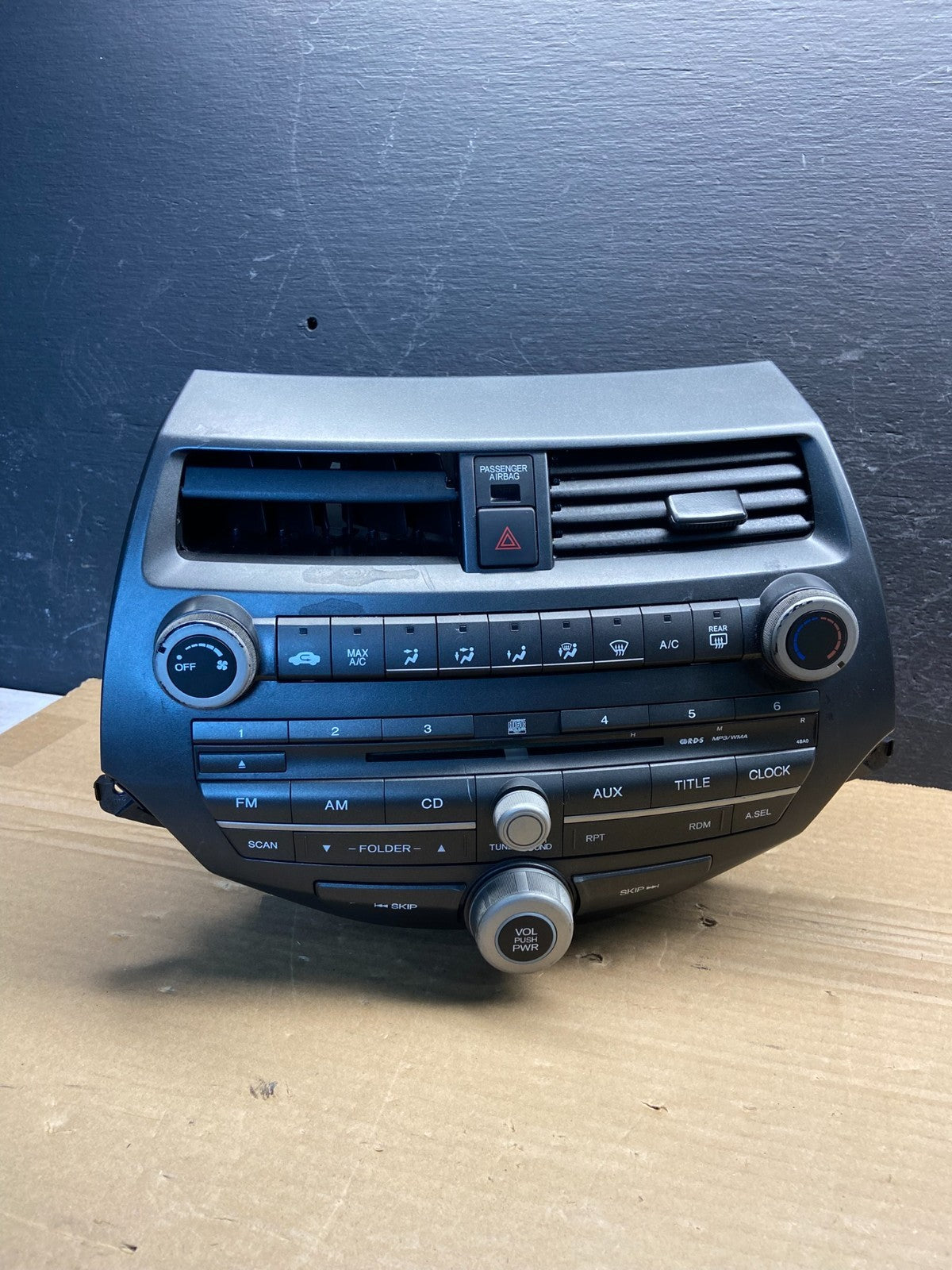 2008 - 2012 Honda Accord Front Radio Control AM./FM CD Climate Control ae4582 DG0