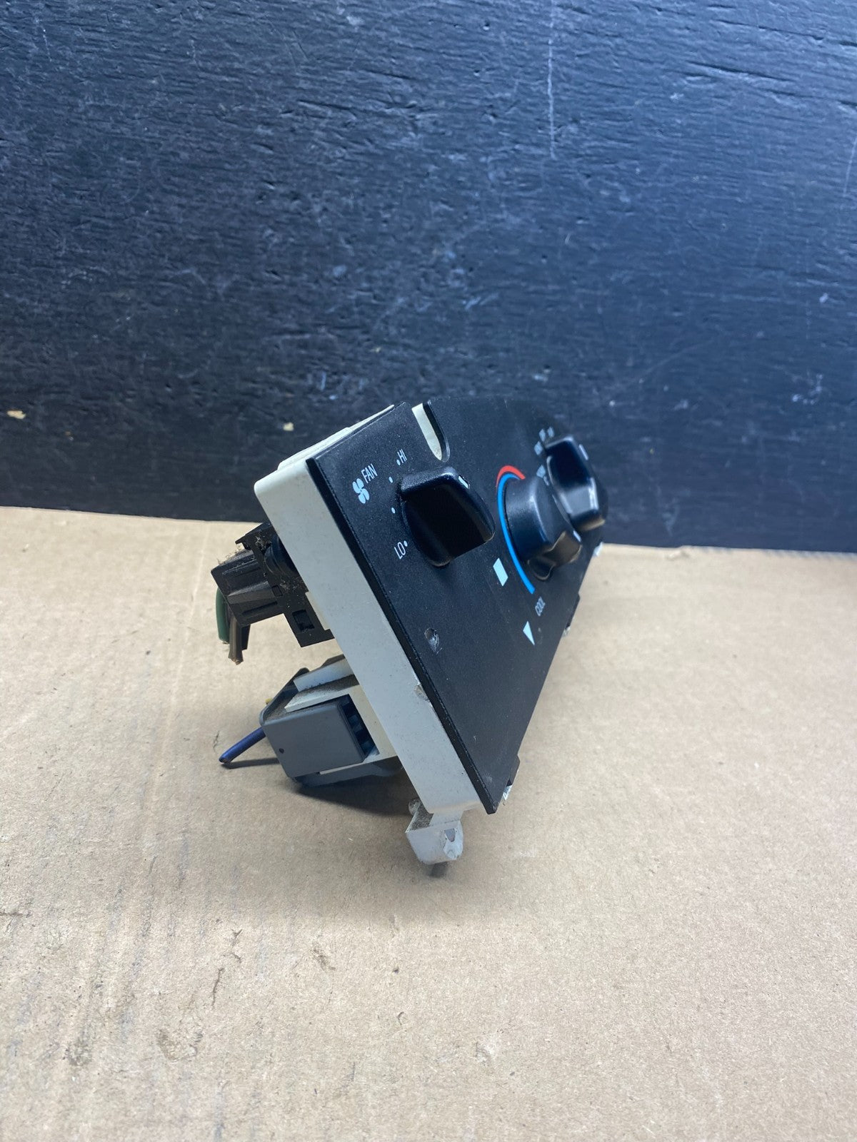 1997-2014 Ford Van Econoline E150 E250 Heater Climate Fan Control AE7807 DW1
