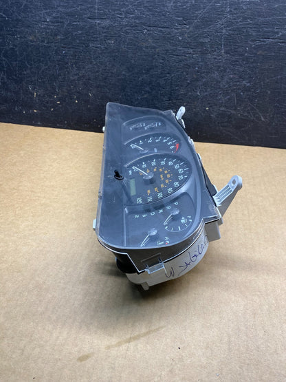 2005 to 2007 Toyota Sequoia Speedometer Insrument Gauge Cluster AH7149 DG2