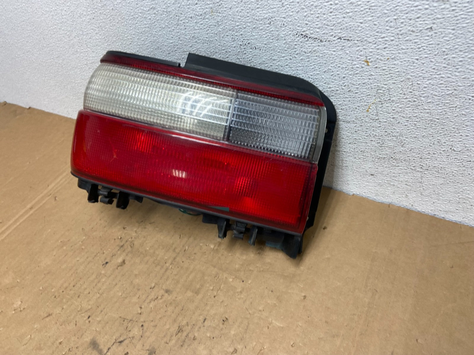 1996 to 1997 Toyota Corolla Left Driver Lh Side Tail Light AD3157 DG1