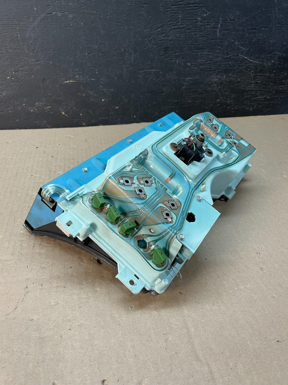1992 Chevrolet Astro Cluster Gauge Speedometer ECM AE3322 DG5