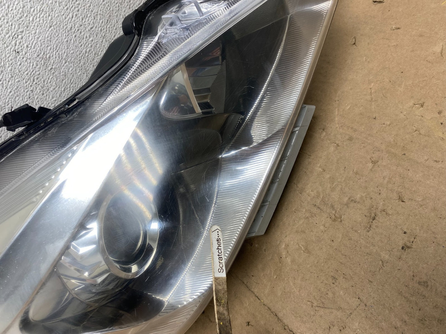 2013 2014 2015 Nissan Altima Right Passenger RH Halogen Headlight TYC AE6890 DW3