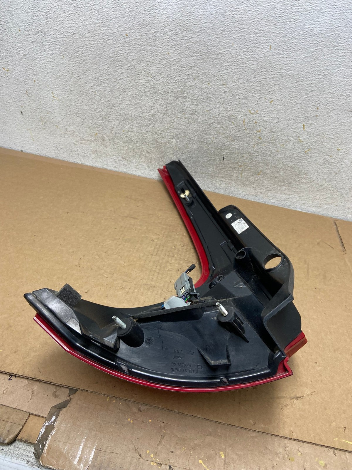 2009 to 2011 Volvo XC60 Right Passenger RH Tail Light AI3452 LK6