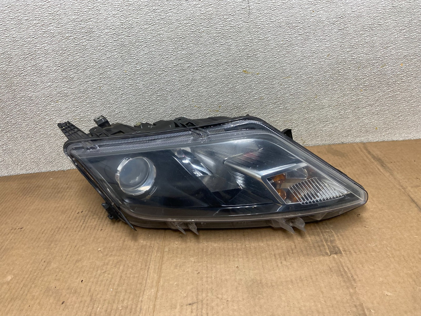 2010 2011 2012 Ford Fusion Right Passenger RH Headlight Halogen AA5338 DW0