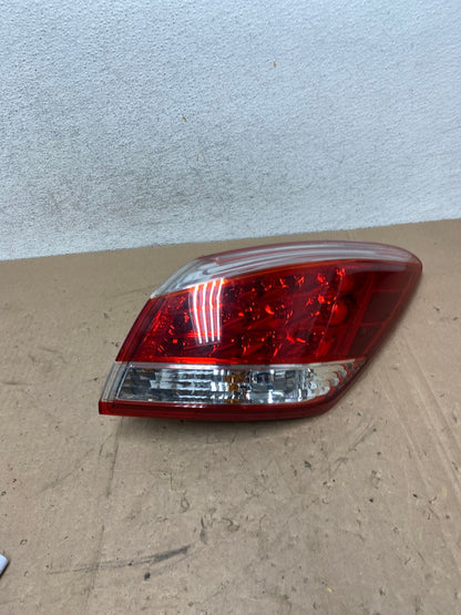 2011 - 2014 Nissan Murano Right Passenger Side RH Tail Light AG5334 LK0