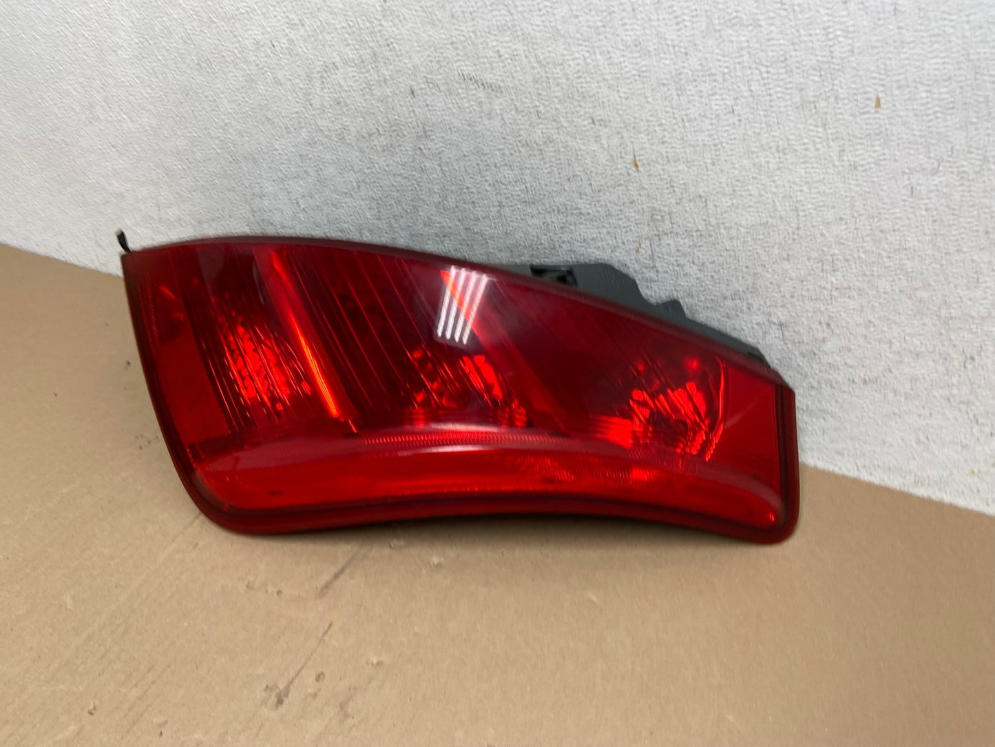 2003 2004 2005 Nissan Murano Right Passenger Rh Side Tail Light AE7179 LK1