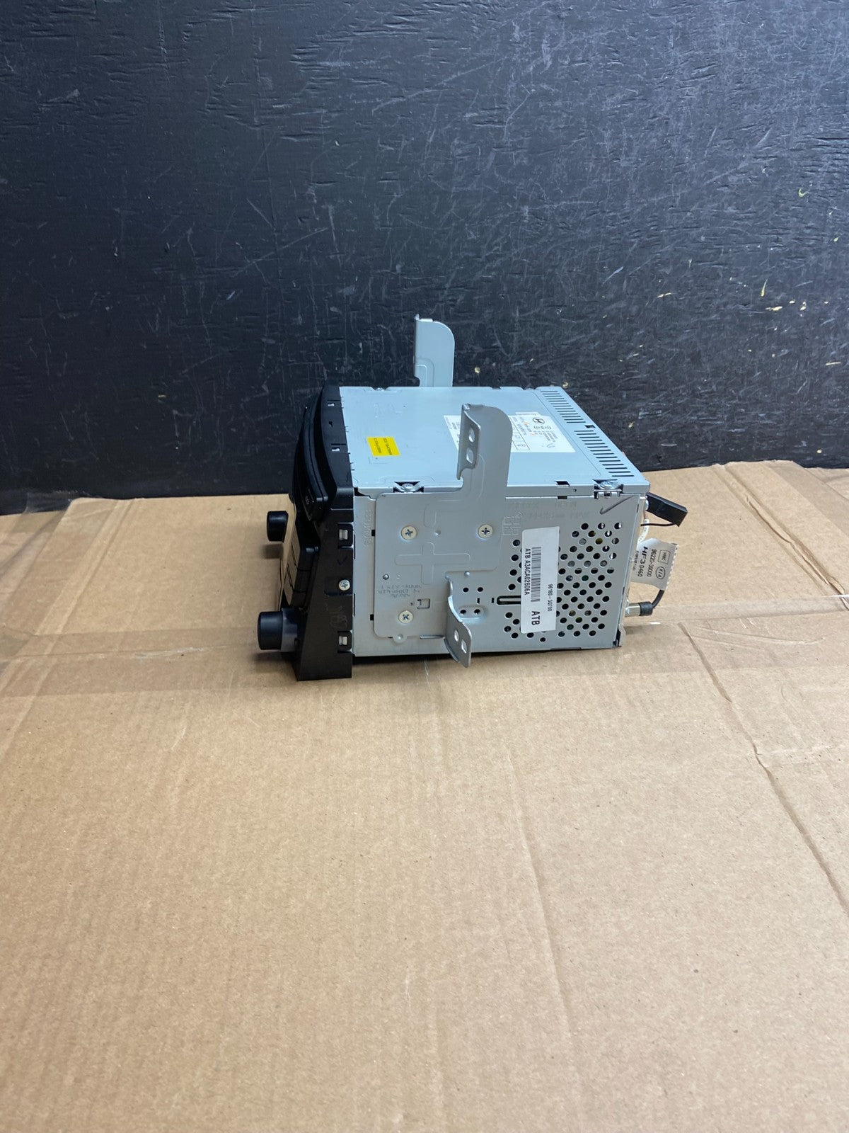 2011 to 2012 Hyundai Sonata Am Fm Cd Player Radio Receiver AF2733 DG2