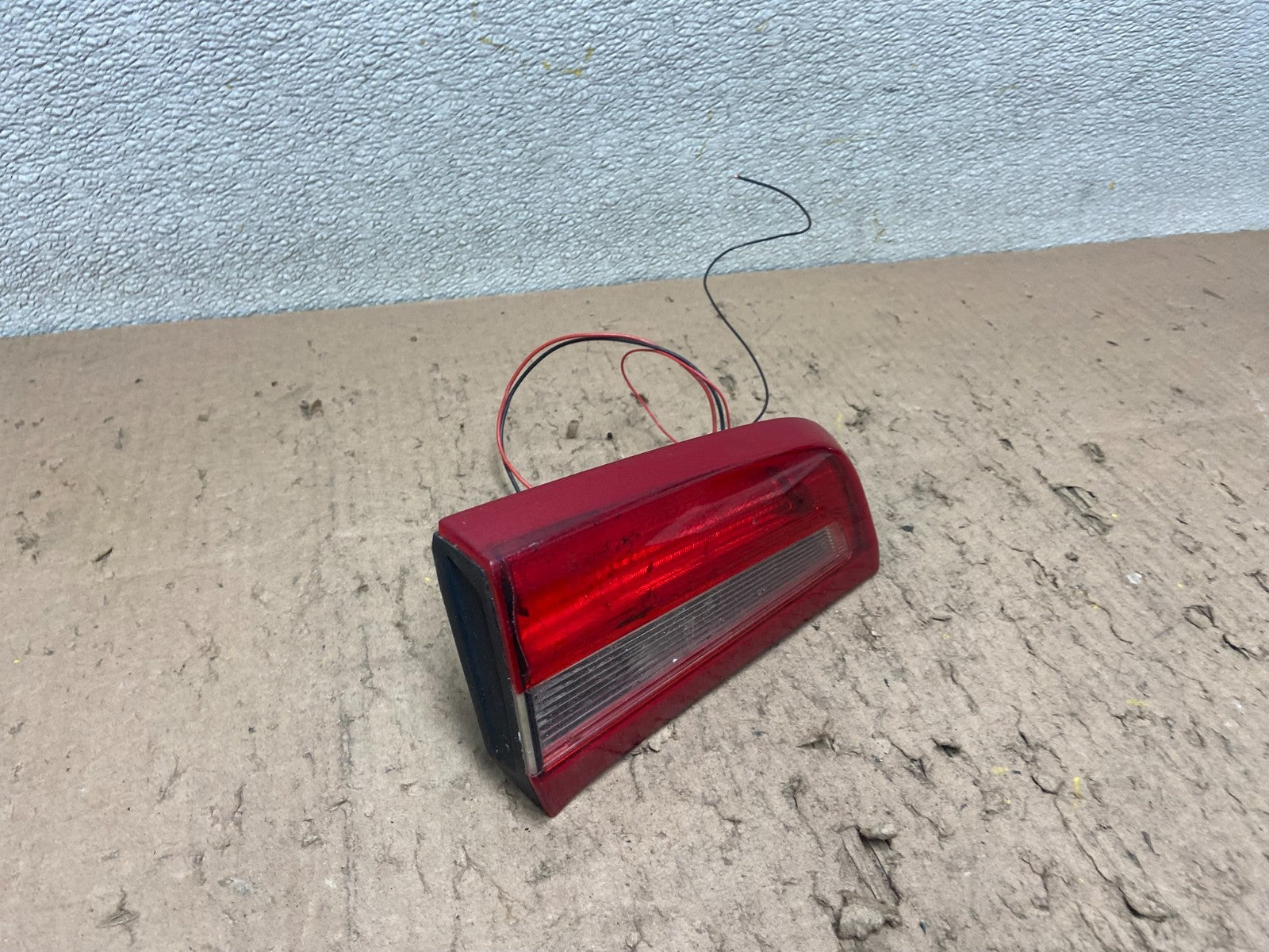 2011 to 2017 Volvo S60 Left Driver LH Side Inner Tail Light OEM Y4858 DW2