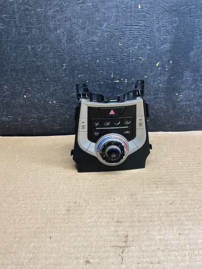 2011 - 2013 Hyundai Elantra Center Heater A/C AC Climate Control Panel ah3523 DG0