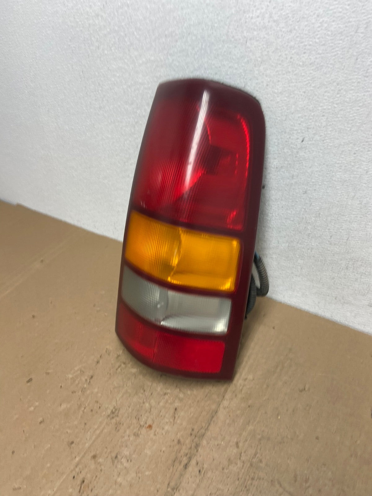 1999-2002 Chevrolet Silverado 1500 Right Passenger Side Tail Light AC6031 LK1