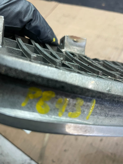 1999 Infiniti G20 Front Upper Grill Grille P8431 DG11
