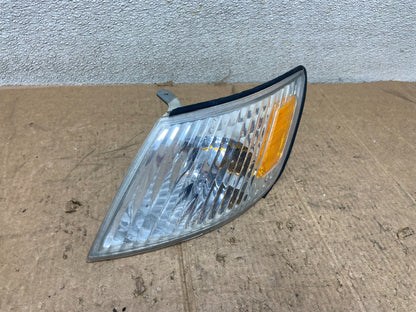 2000 to 2001 Lexus ES300 Left Driver LH Side Turn Signal OEM AA3423 DG2