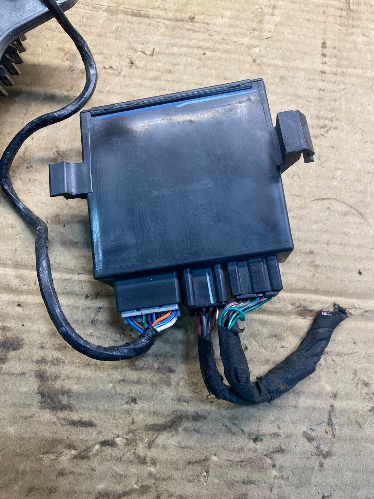 2009-2012 GMC Acadia Power Motor Liftgate Tailgate Control Module ac7997 DG4