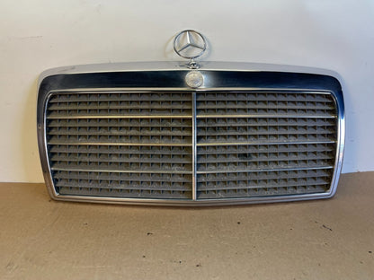 1986-1993 Mercedes-Benz 260E 300E 300TE 400E W124 Front Upper Grille AH0344 DG0